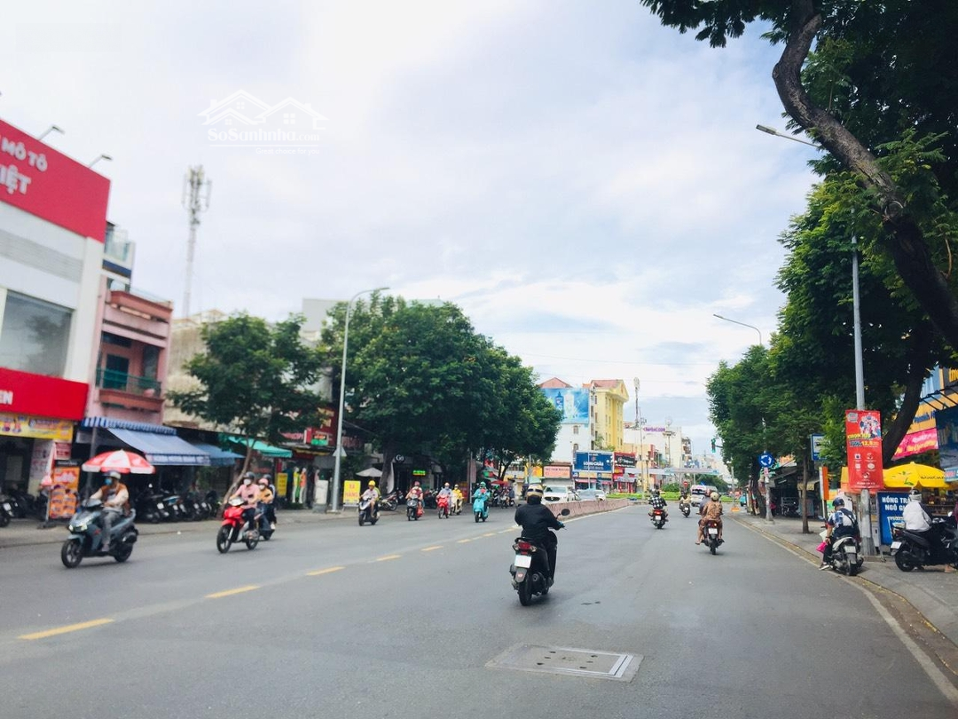 Mặt Tiền Hòa Bình Đầm Sen - Nhà Mới 2 Lầu.