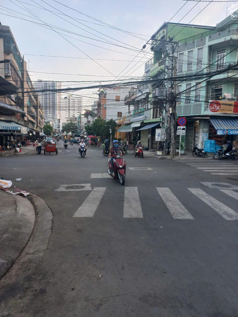 Căn Góc 2 Mặt Tiền Nguyễn Thái Học Sát Chợ Đầm 32M2 Giá Bán 3 Tỷ 050