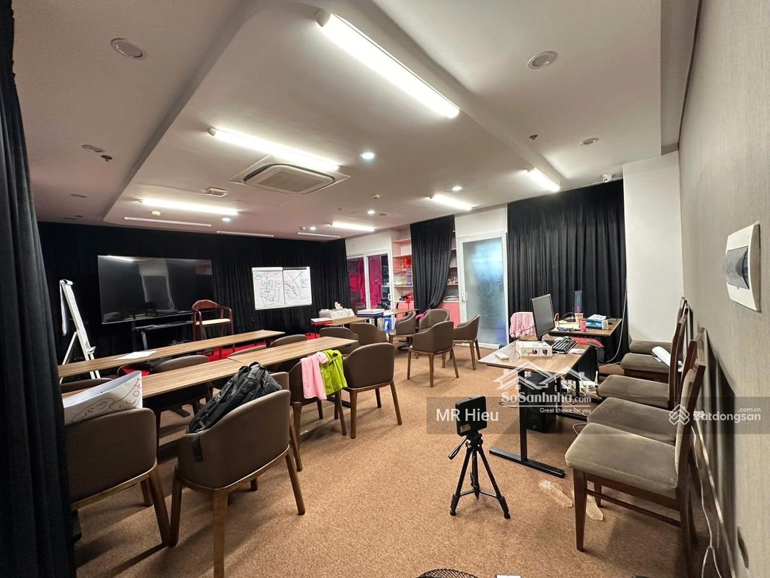 (Hiếm)Duy Nhất Thị Trường Nhỉnh 130 Triệu/M, Shophouse Chân Đế Giá Tốt Nhất Time City, Dòng 1.8+ Tỷ/Năm