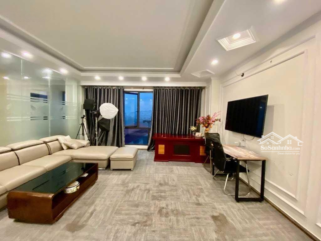Cho Thuê Nhà Bt Dịch Vọngdiện Tích100M X4T Ô Tô Đỗ Cửa