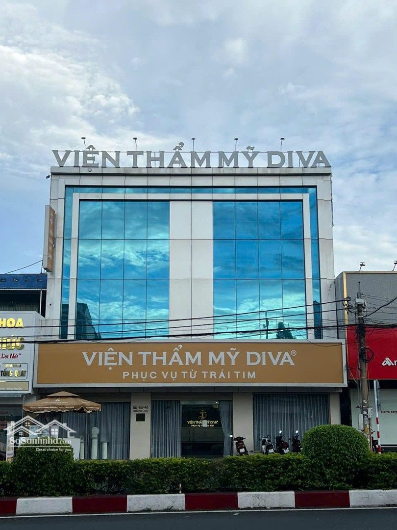 Chính Chủ Cần Bán 3 Căn Nhà 2 Mặt Tiền Đường Nguyễn Huệ (Quốc Lộ 13), Thị Xã Bình Long, Bình Phước