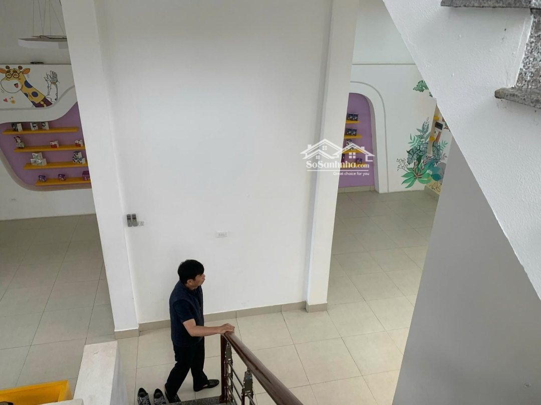 Cho Thuê Nhà Mặt Phố Đường Sa Đôi Giá Tốt Nhất Chỉ 40 Triệu, 200M2, 8 Phòng Ngủ 8Pt