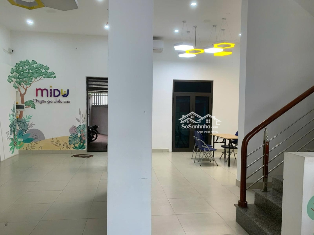 Cho Thuê Nhà Mặt Phố Đường Sa Đôi Giá Tốt Nhất Chỉ 40 Triệu, 200M2, 8 Phòng Ngủ 8Pt