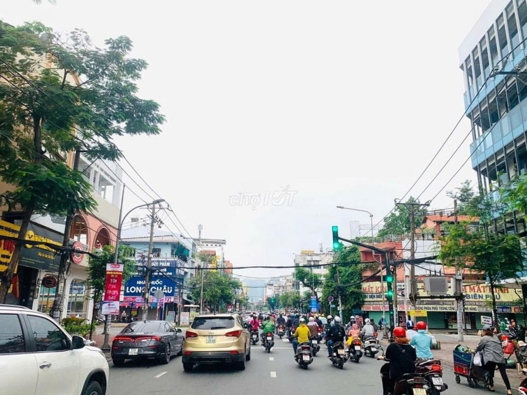 Siêu Hiếm Bán 2Mt Đường Đinh Bộ Lĩnh, Bình Thạnh, 4 Tầng Vỉa Hè 4M Kinh Doanh Tấp Nập Ngày Đêm