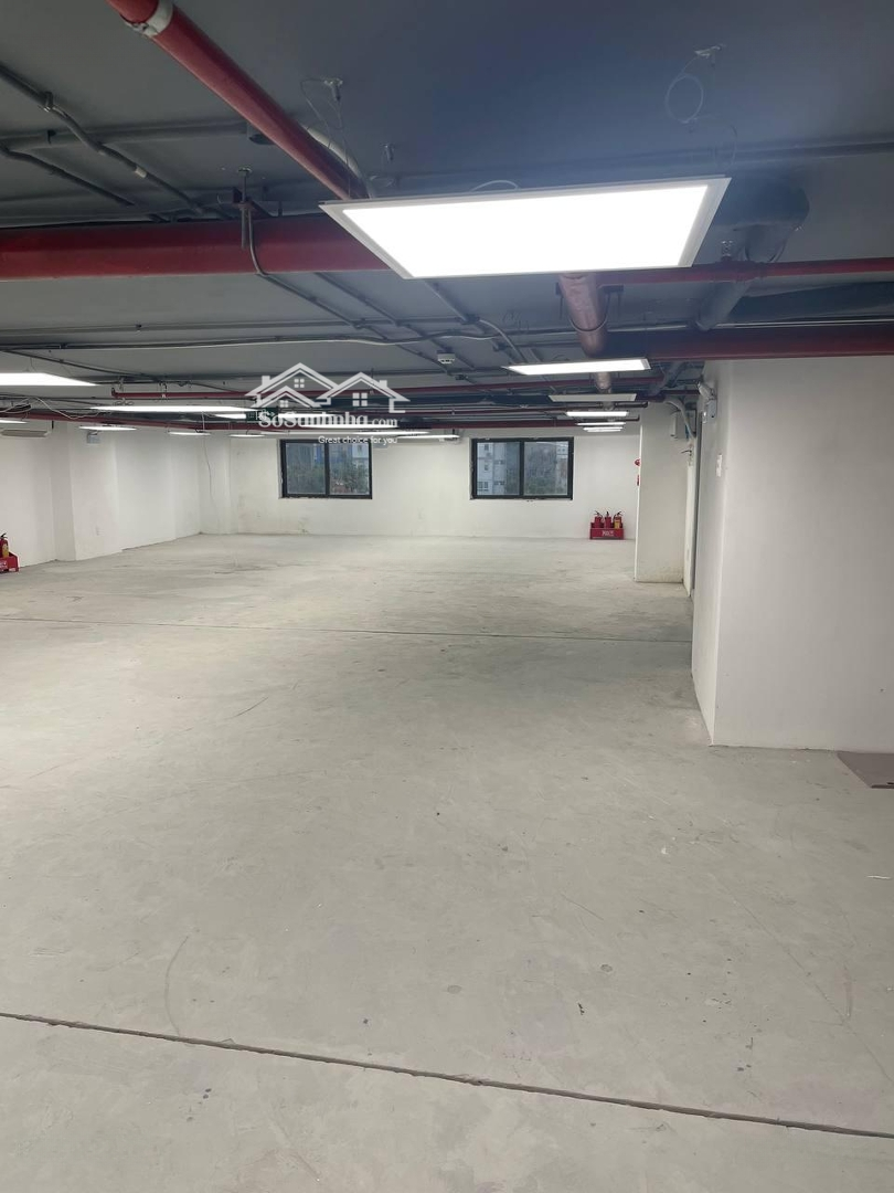Nhà Mới Cho Thuê Văn Phòng Diện Tích 270M2 Giá Thuê Chỉ 30 Triệu/Th Tại P. Chùa Láng - Đống Đa