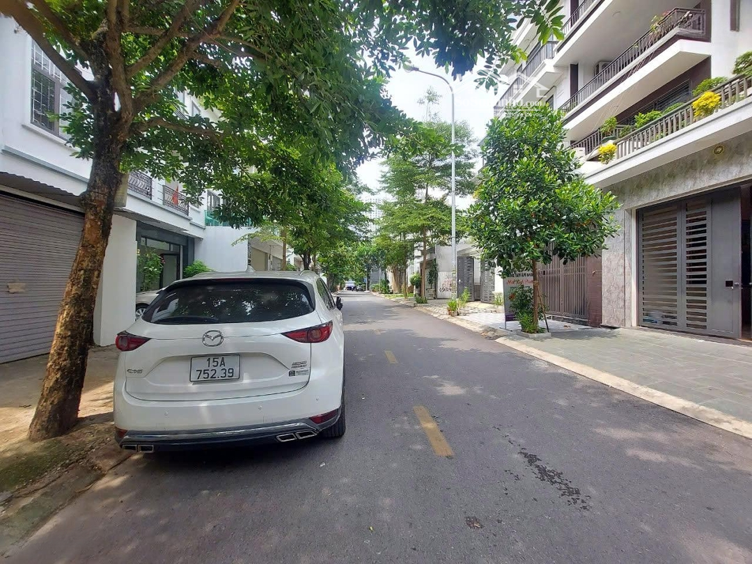 Giá Quá Hợp Lý Cho Lô Đất Mặt Đường Hoàng Ngọc Phách - Mặt Tiền 5M - Giá Bán 6.2 Tỷ Thỏa Thuận
