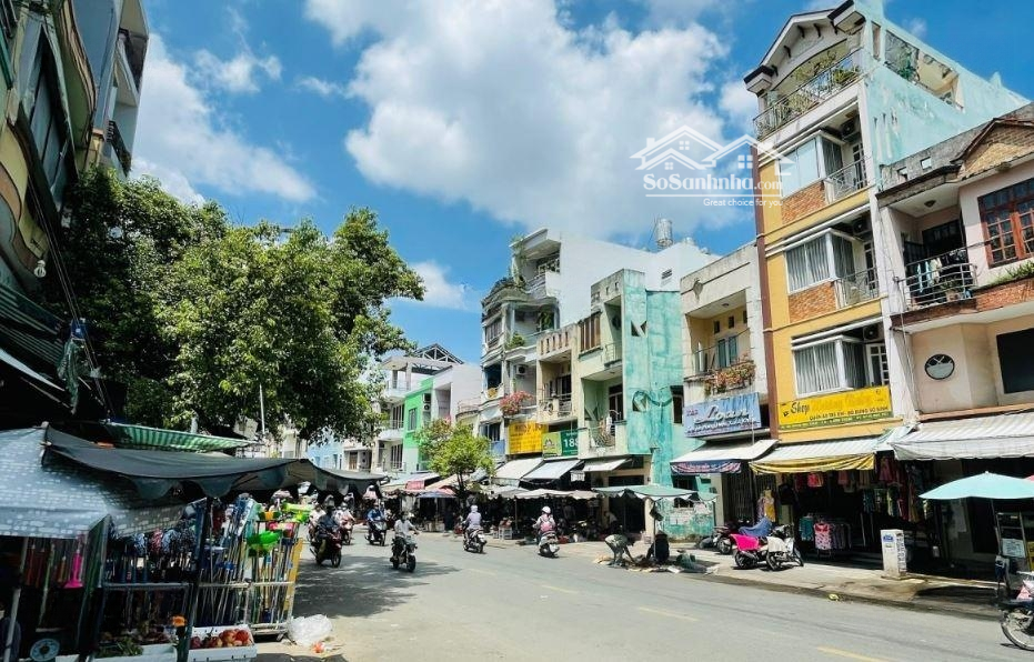 Cần Bán Nhà Mặt Tiền Hoàng Hoa Thám Bình Thạnh. Đường Lớn 2 Chiều Xe Hơi, Ngang 8M.