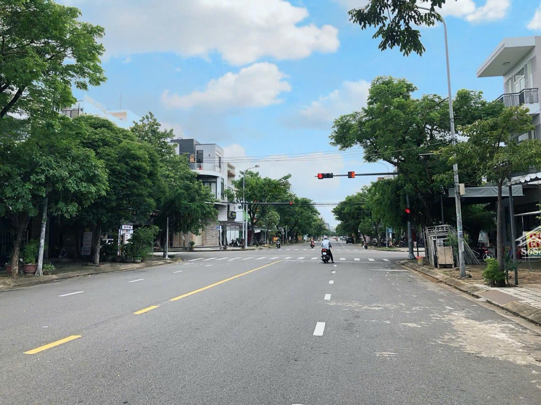 Bán Lô Đất Đẹp 2Mt Đường Trần Nhân Tông, Tuyến Đường Kinh Doanh Tốt, Gần Khúc Hạo