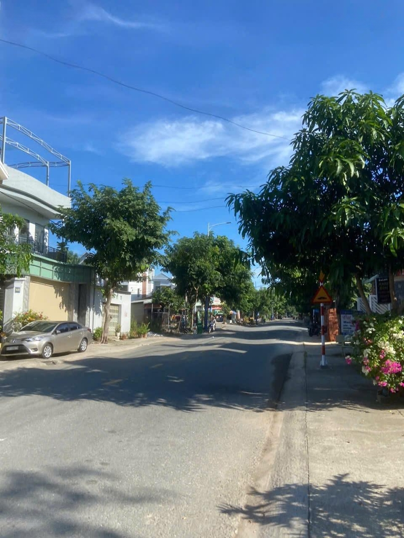 Bán Đất Tdc 100M Phú Tân Ngay Trung Tâm Hc Tỉnh Bình Dương & Kcn Kim Huy