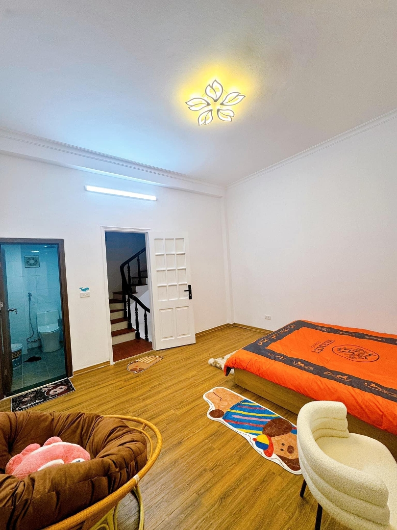 Bán Gấp Nhà Riêng 30M2 Tại Đường Vũ Trọng Phụng, 7250 Tỷ, 3 Pn, 4 Pt