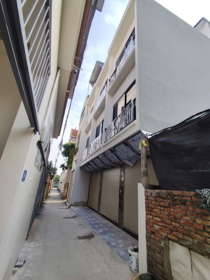Chỉ 3.7 Tỉ Có Ngay 43M Sẵn Nhà 3.5 Tầng Tại Tiền Yên- Hoài Đức. Tiện Ích: 100M Ra Chợ, Trường, Ubnd