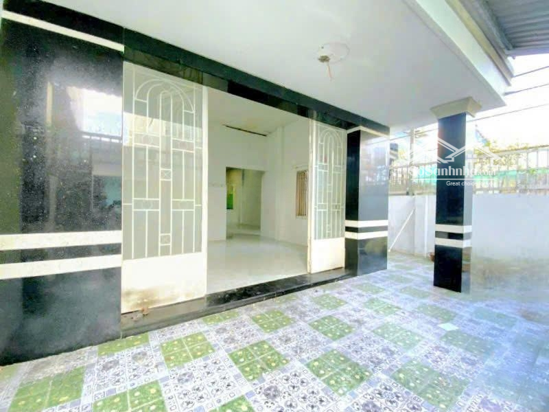 Cách Quận 7 150M Căn Nhà 6.5X11M Khu Dân Cư Hiện Hữu Gần Chợ Trường Học