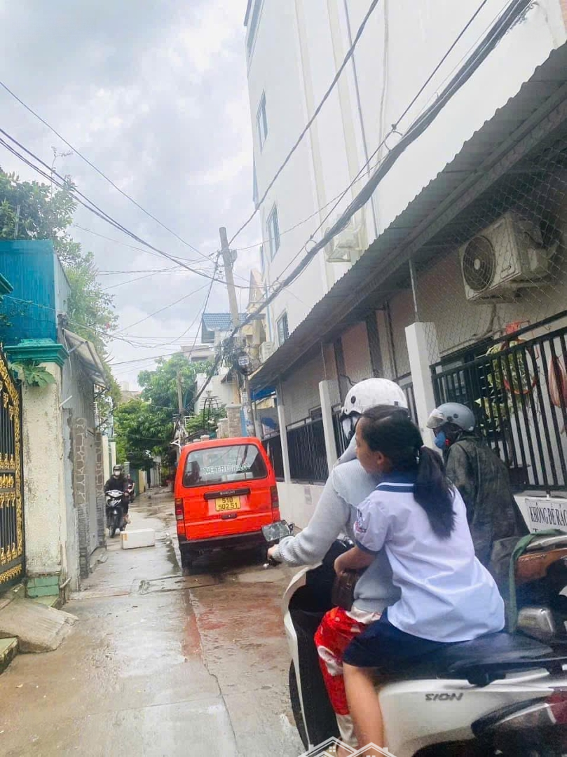 Cho Thuê Nhà Hẻm Xe Hơi Quang Trung, Gần Vincom.diện Tích5X16M, Trệt 3 Lầu. Giá Thuê 14 Triệu/Th
