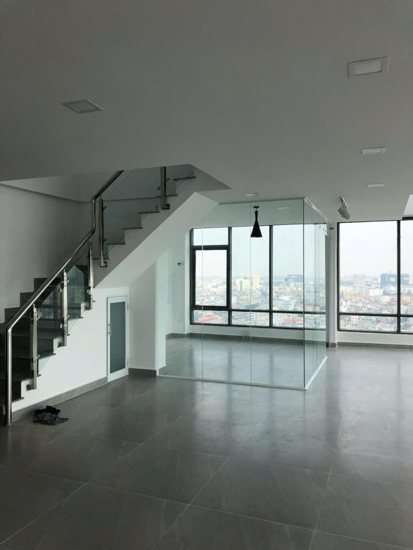 Cho Thuê Duplex Bảy Hiền, 186 M2, 1T1L, 4 Phòng Ngủ 4 Vệ Sinh Có Máy Lạnh, Nhà Sạch Đẹp, Ở Liền. Liên Hệ: 0769692436