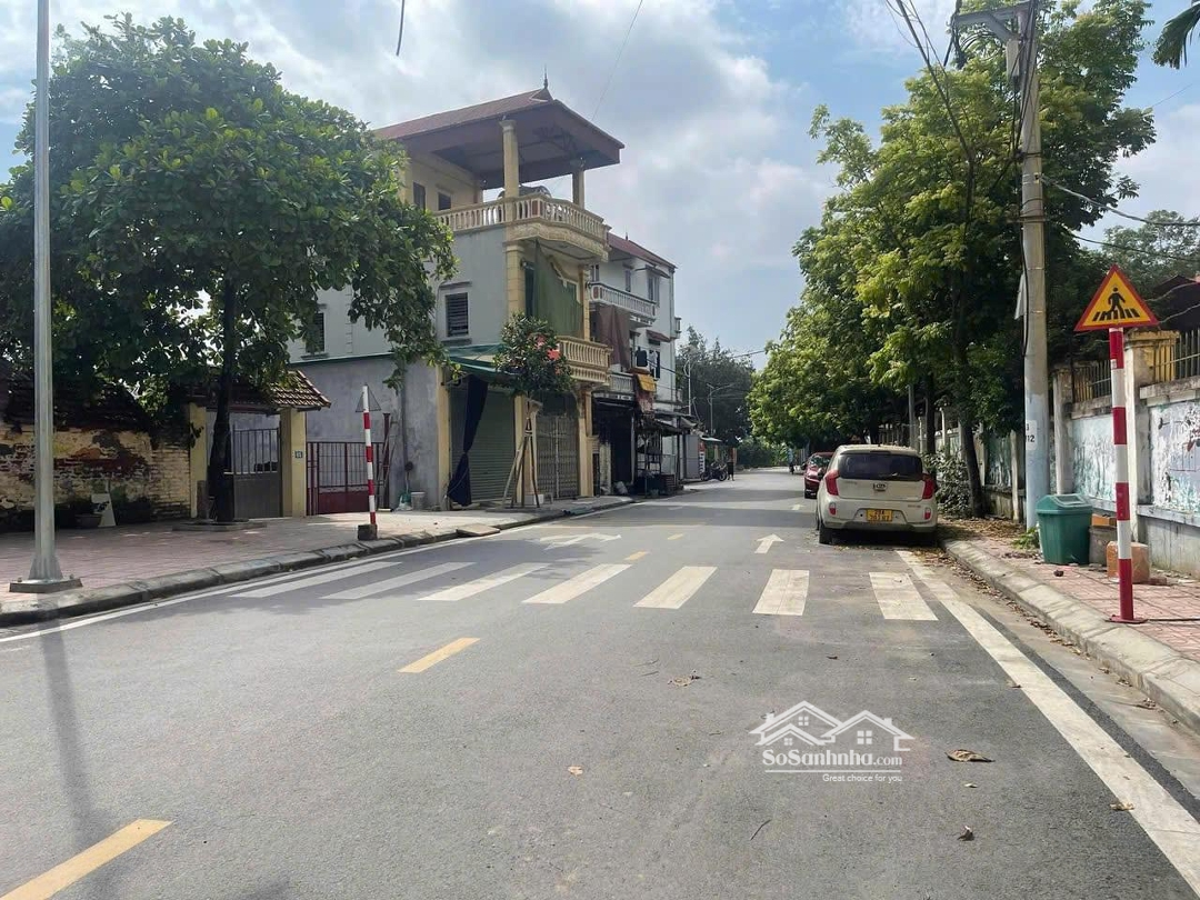 Bán 40M2, Xã Thượng Mỗ, H. Đan Phượng, Giá 43 Triệu/M2 (1 Tỷ 720 Triệu Đ)