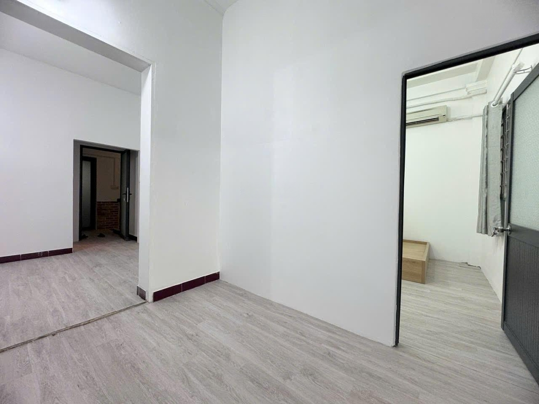 Cho Thuê Chung Cư Mini Giá Siêu Hời Chỉ 9 Triệu Tại Đường Đặng Văn Ngữ, Full Nội Thất, Ban Công Siêu To