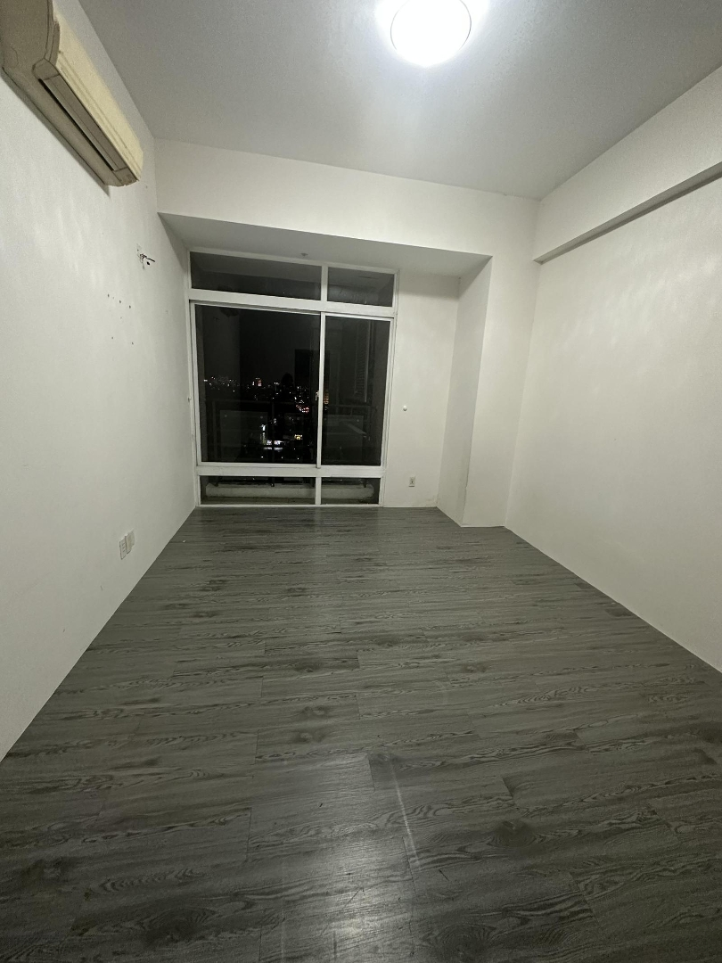 Chính Chủ Cho Thuê Căn Hộ 4 Phòng Ngủ Tại Khu Căn Hộ Thuận Việt, Quận 11 - Giá Chỉ 15 Triệu/Tháng