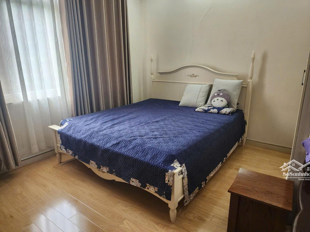 Bán Nhà Biệt Thự 3 Tầng Tại Hưng Thái 1, Giá Bán 27,8 Tỷ Vnd,Diện Tích126M2