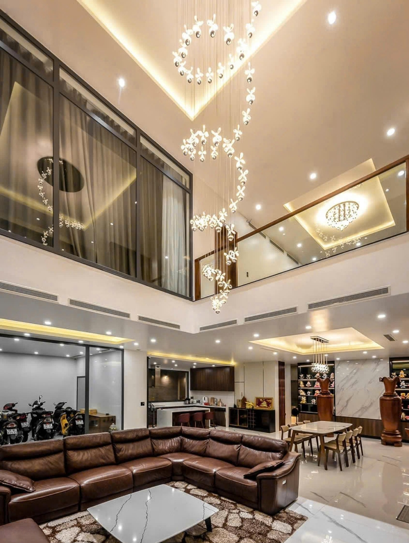 Biệt Thự Sang Trọng Đường Tân Sơn Nhì, Tân Phú - Diện Tích 420M², 2 Lầu, Giá Bán 38 Tỷ(Có Thương Lượng)