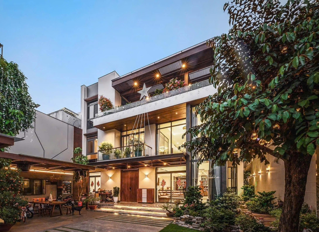 Biệt Thự Sang Trọng Đường Tân Sơn Nhì, Tân Phú - Diện Tích 420M², 2 Lầu, Giá Bán 38 Tỷ(Có Thương Lượng)