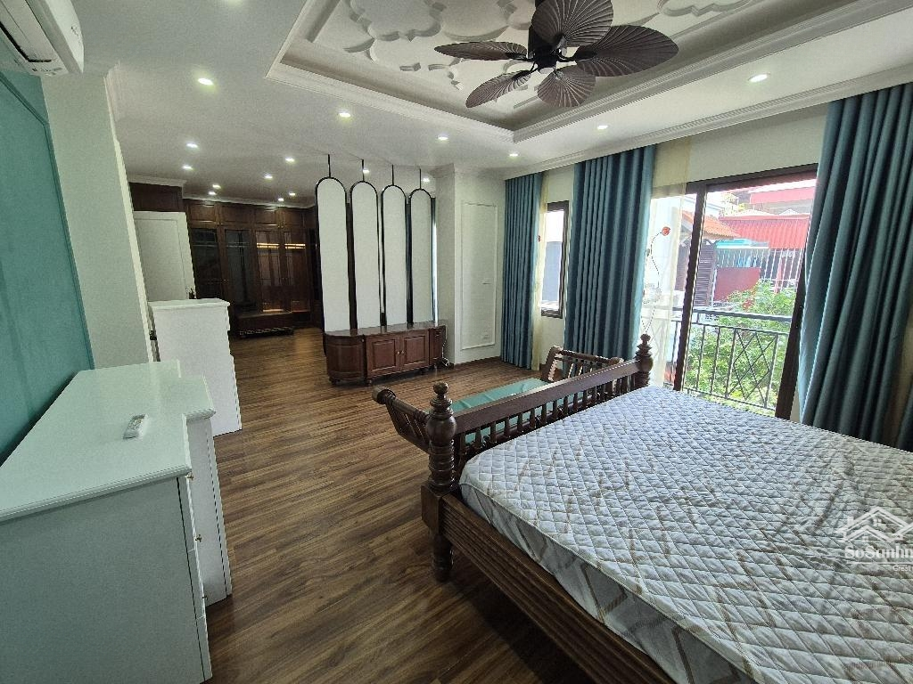 Siêu Hiếm Võng Thị 100 Mét Ra Hồ Tây, 2 Thang Máy, 2 Số Đỏ,Diện Tích85M, 6 Tầng, 11 Mt, 20 Tỷ Nhỉnh