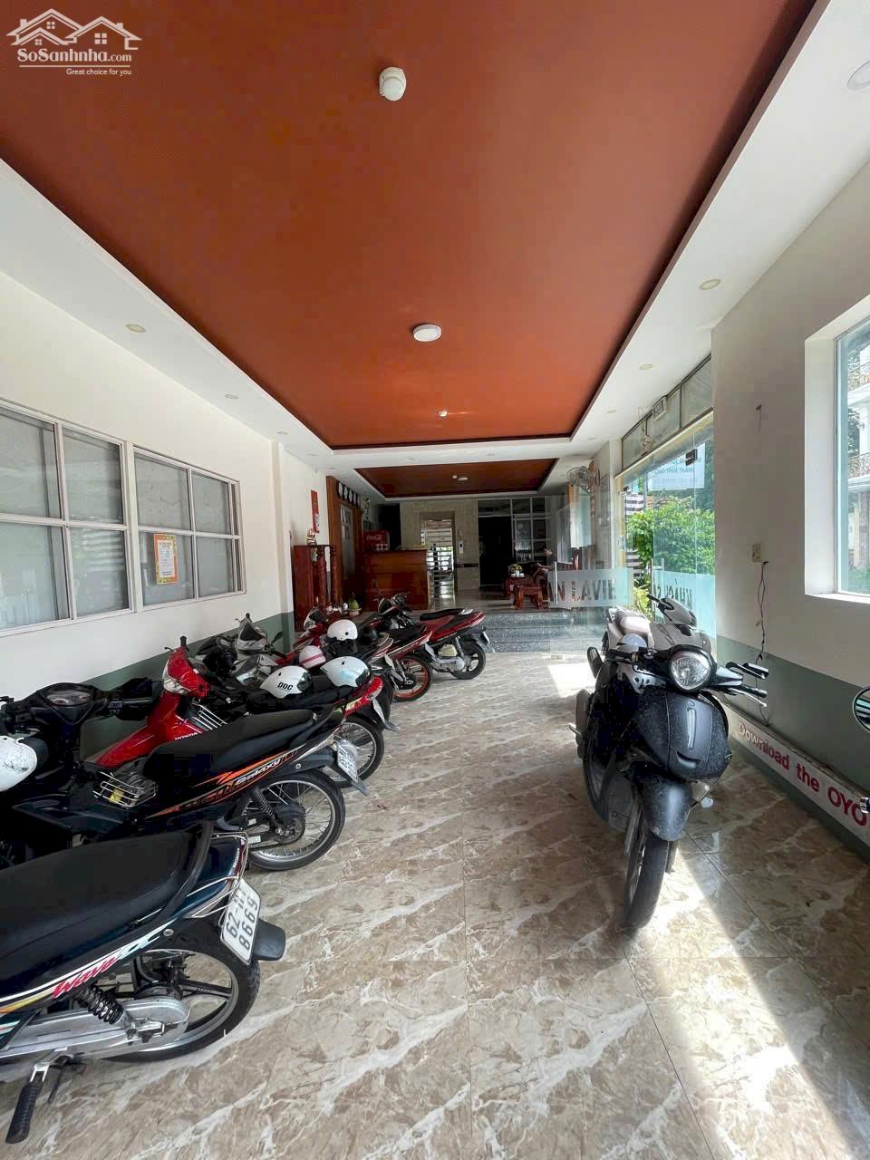 Bán KS 30 phòng góc 2 mặt tiền khu tái định cư đường Trần Quang Khải , phường Cái Khế
