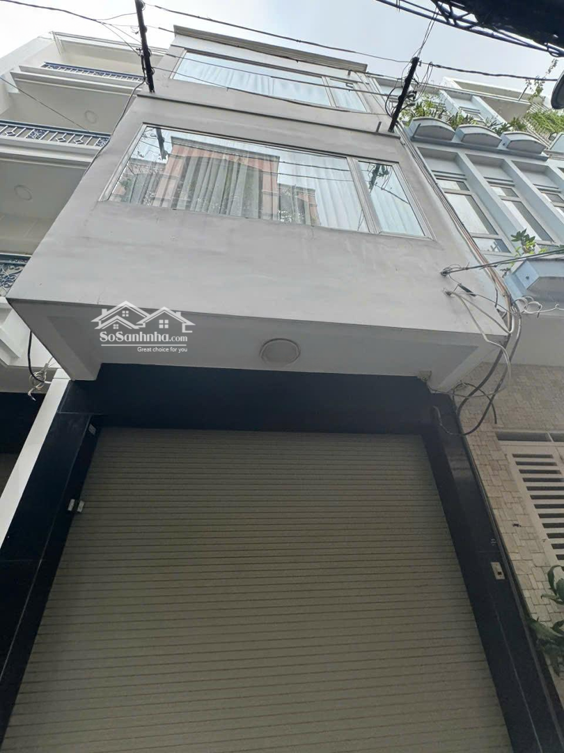 Bán Nhà 4 Tầng Đường Đoàn Thị Điểm - Hẻm Xe Hơi - Diện Tích 4X13M - Sân Thượng, Giá Hấp Dẫn 15 Tỷ