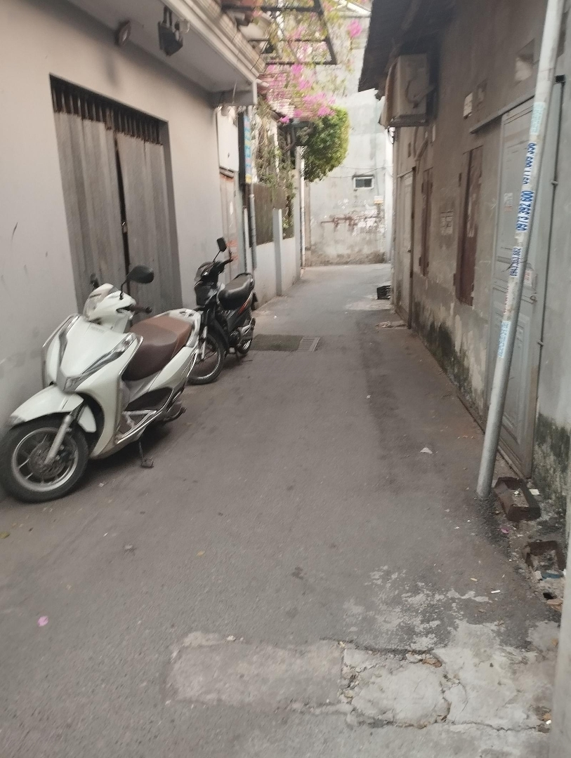 Bán Đất Tại Đường Văn Phú, Giá Siêu Hời Chỉ 6,4 Tỷ Vnd, 40M2, Pháp Lý Đầy Đủ