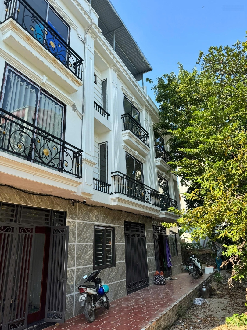 Em Có Căn Nhà Ở An Thượng Giá Bán 4 Tỷ Cần Bán Ạ! Diện Tích 40M2 -Mặt Tiền6M - Sổ Đỏ Chính Chủ Vuông Vắn