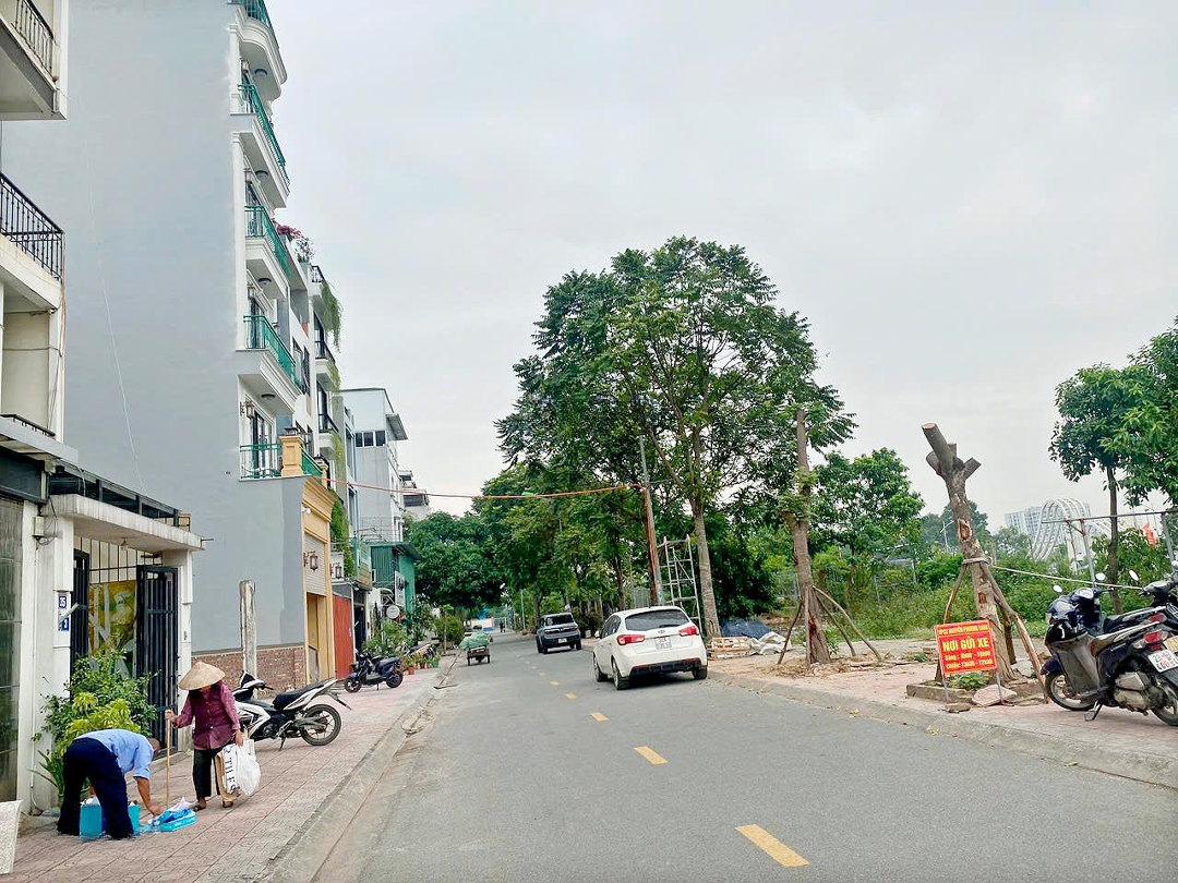 Hiếm Lắm Luôn, Bán Lô Đất Đấu Giá Kim Quan Thượng, Phường Việt Hưng - Lb.diện Tích75M2 - 18,3 Tỷ