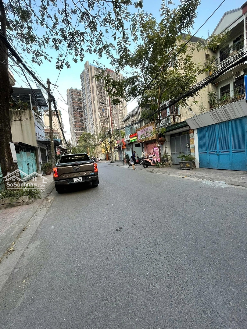 Cho Thuê Nhà Phố Đức Giang - Ô Tô Tránh Vỉa Kinh Doanh Các Mặt Hàng - Vị Trí Đắc Địa !