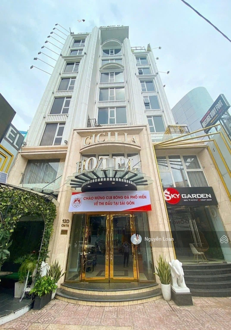 Chính Chủ Bán Khách Sạnmặt Tiềnthủ Khoa Huân -Diện Tích8X25M - H 10 Tầng - Tn 800 Triệu/Th - Giá Bán 165 Tỷ