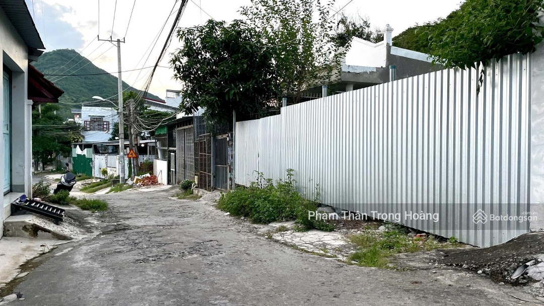 Bán Đất 2 Mặt Tiền Đường Nguyễn Đúc Thuận, Vĩnh Hoà, Nha Trang 217,6M2 ( Ngang 10,3M ) Giá 18 Triệuđ/M2