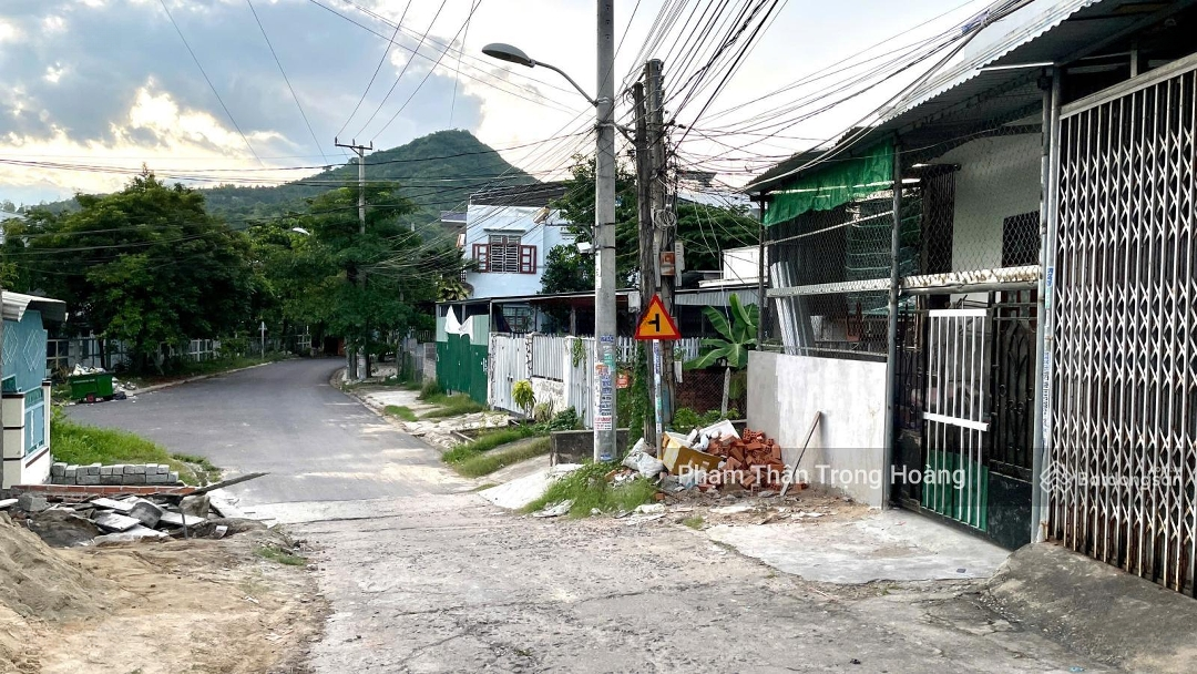 Bán Đất 2 Mặt Tiền Đường Nguyễn Đúc Thuận, Vĩnh Hoà, Nha Trang 217,6M2 ( Ngang 10,3M ) Giá 18 Triệuđ/M2