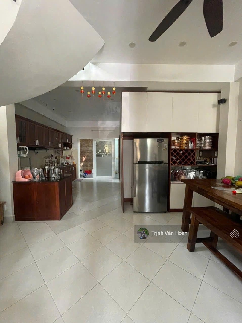 Bán Nhà Thảo Điền - 110M2 - 3 Tầng - 23,2 Tỷ - 0908947618