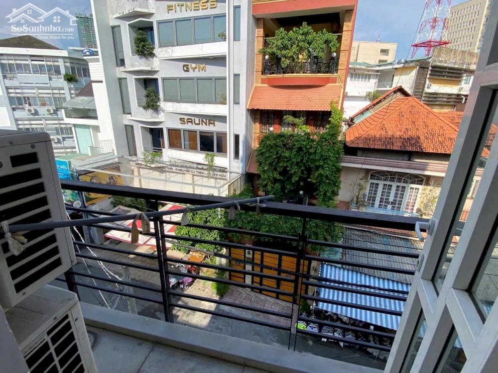 Cho thuê căn hộ ban công, Quận 1, gần ĐH Sài Gòn, cầu Nguyễn Văn Cừ, cV 23/9