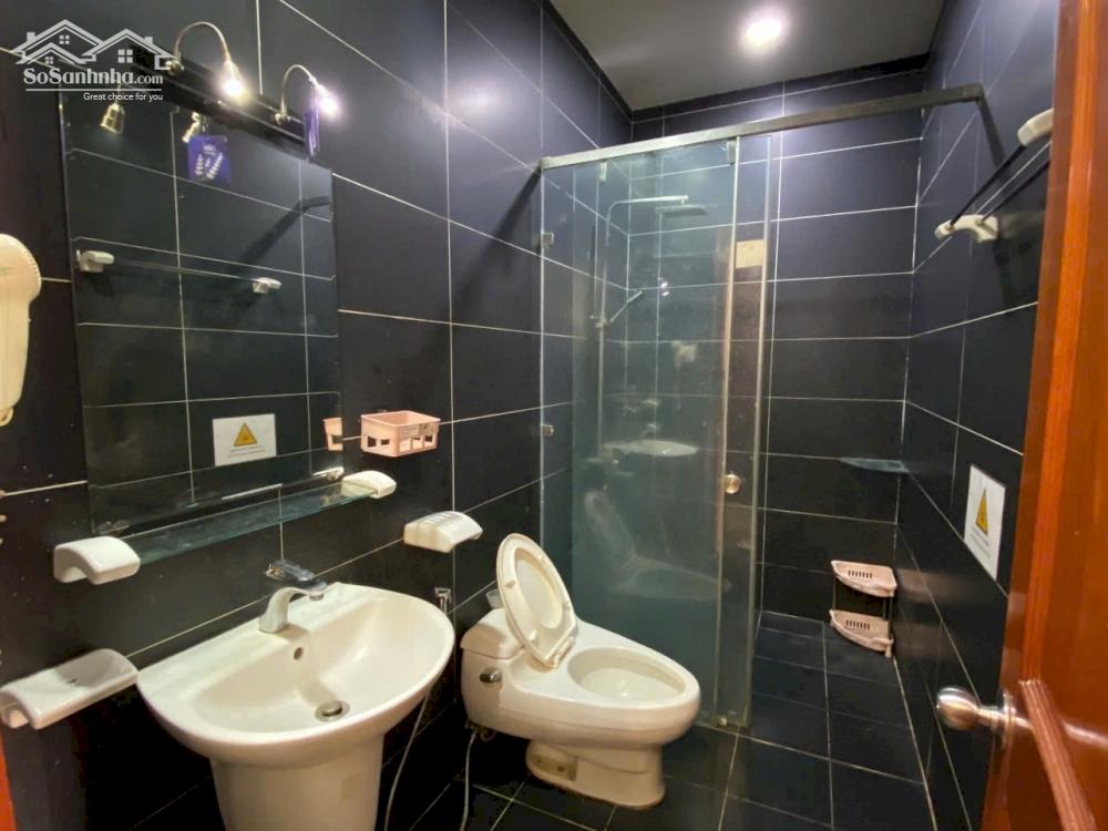 Cho thuê căn hộ ban công, Quận 1, gần ĐH Sài Gòn, cầu Nguyễn Văn Cừ, cV 23/9