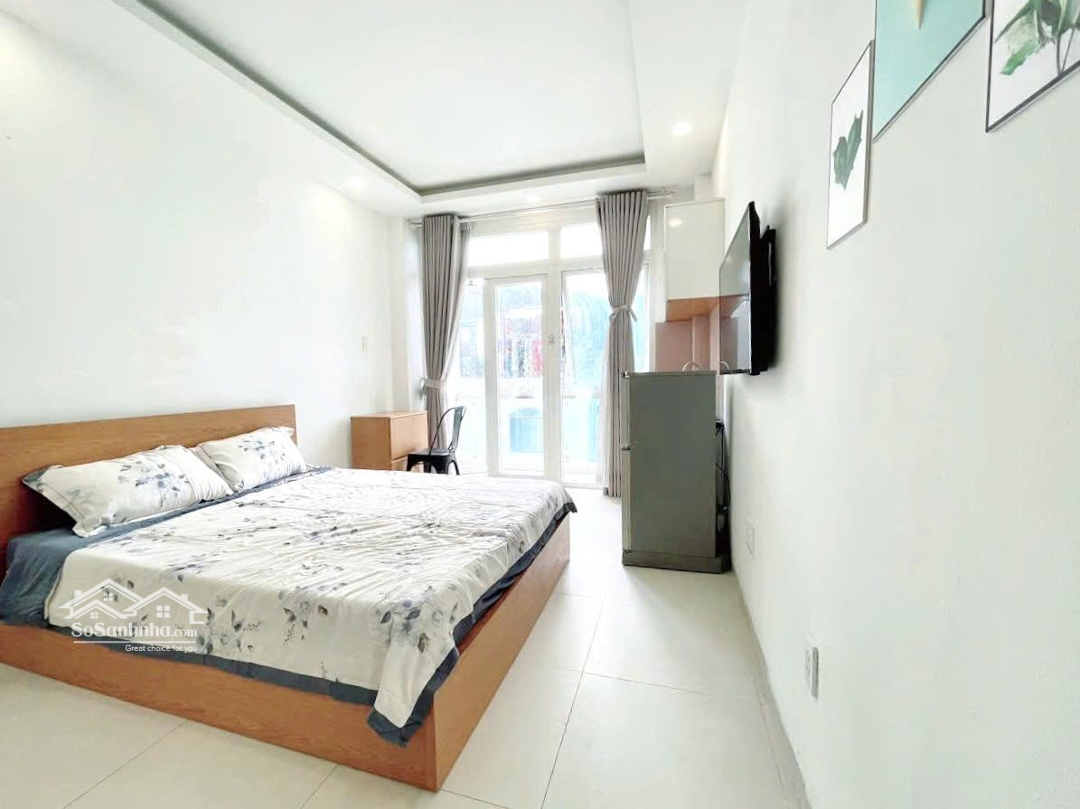 Cho Thuê Phòng Cửa Sổ Lớn Full Nội Thất Giá Rẻ Tại Quận 1, Nằm Gần Cầu Nguyễn Văn Cừ Qua Quận 8.