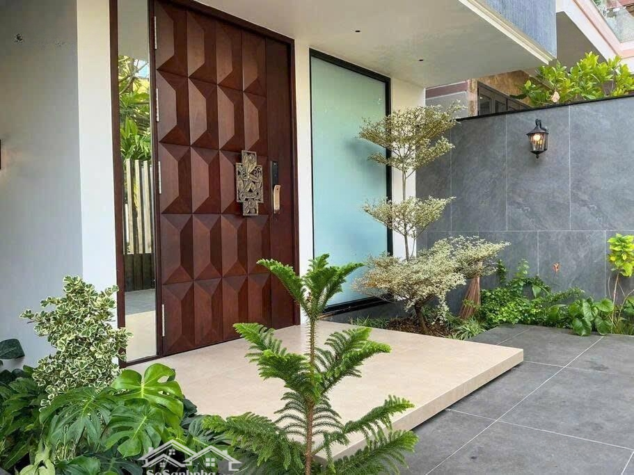 Căn Biệt Thự Đường Lê Hy Cat Hiện Đại Sang Trọng Và Đủ Công Năng