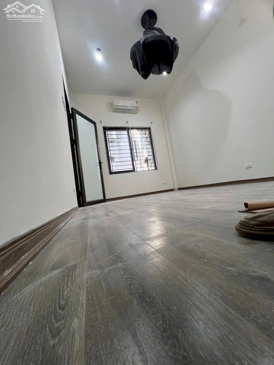 Bán nhà Văn Chương 40m2 nhà mới ngõ oto qua 3 mặt thoáng 9.4 tỷ