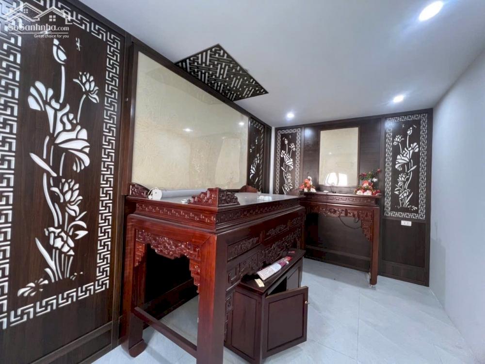 Bán nhà Văn Chương 40m2 nhà mới ngõ oto qua 3 mặt thoáng 9.4 tỷ