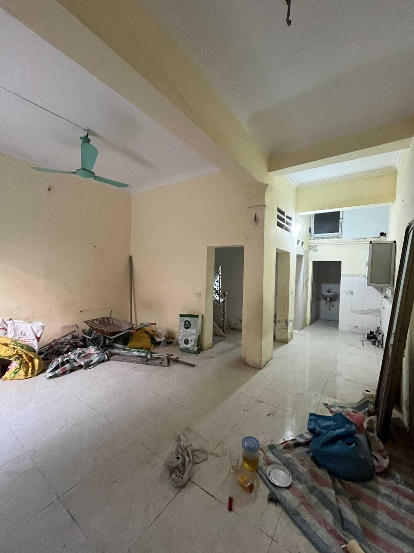 Cho Thuê Nhà Riêng Lương Thế Vinh, 70M2 X 3 Tầng, Ngõ Oto
