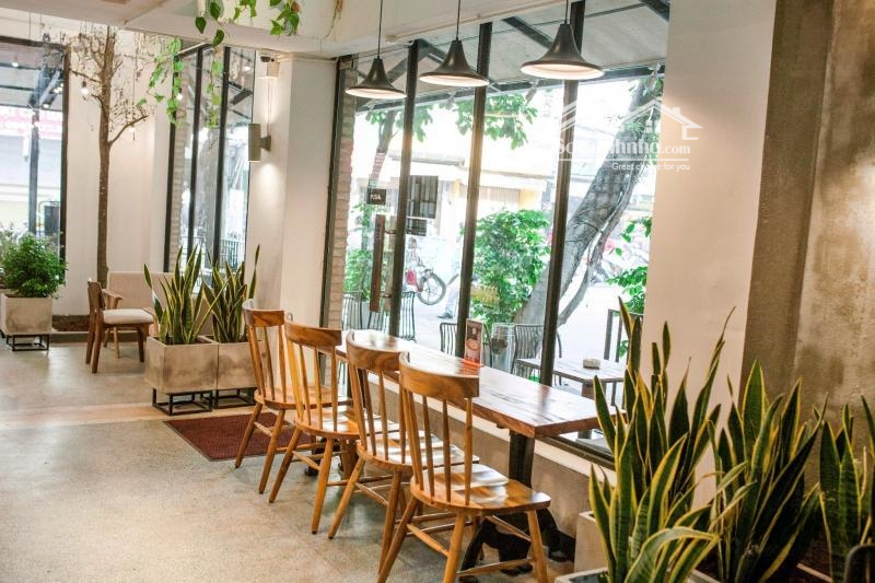Chủ Nhà Về Quê Cần Bán Căn Nhà Mặt Tiền Phan Đăng Lưu.diện Tích6X20M. Kc Trệt 3 Lầu Giá: 25 Tỷ. Tin Thật