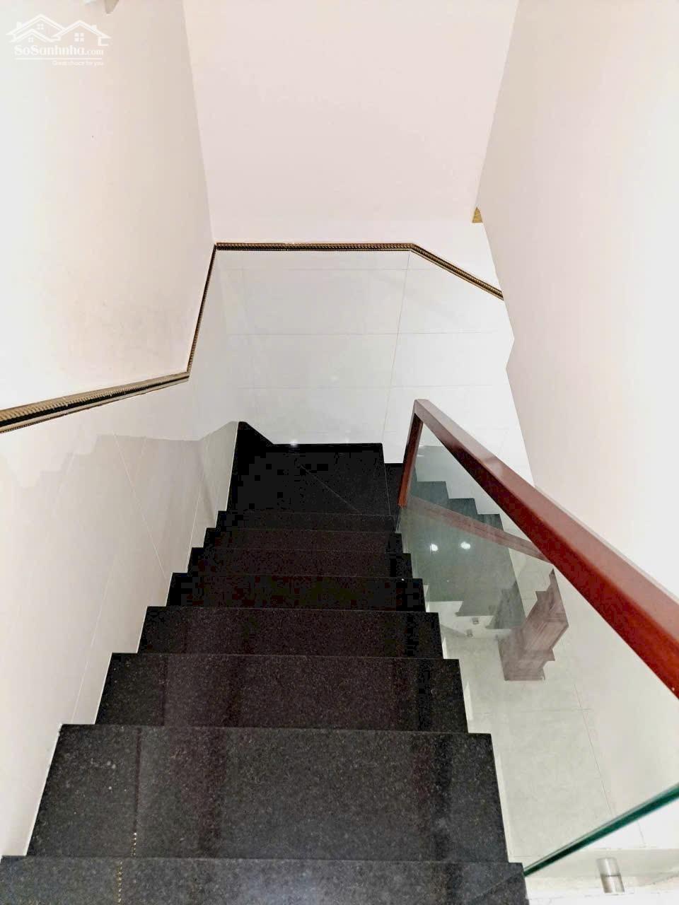 BÁN NHÀ QUẬN BÌNH TÂN- GIÁ CHỈ 5,3 TỶ- 68M2