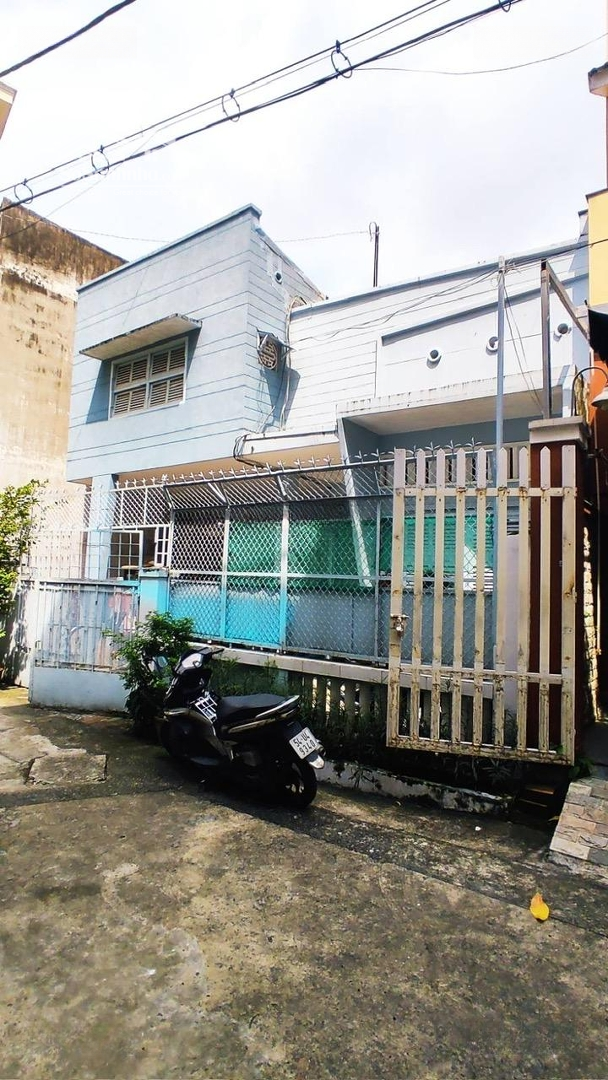 Bán Nhà Cấp 4 Khu Sang, Đất Đẹp, Ngang Rộng 7,6M, Thích Hợp Xây Biệt Thự Hoặc Văn Phòng Công Ty