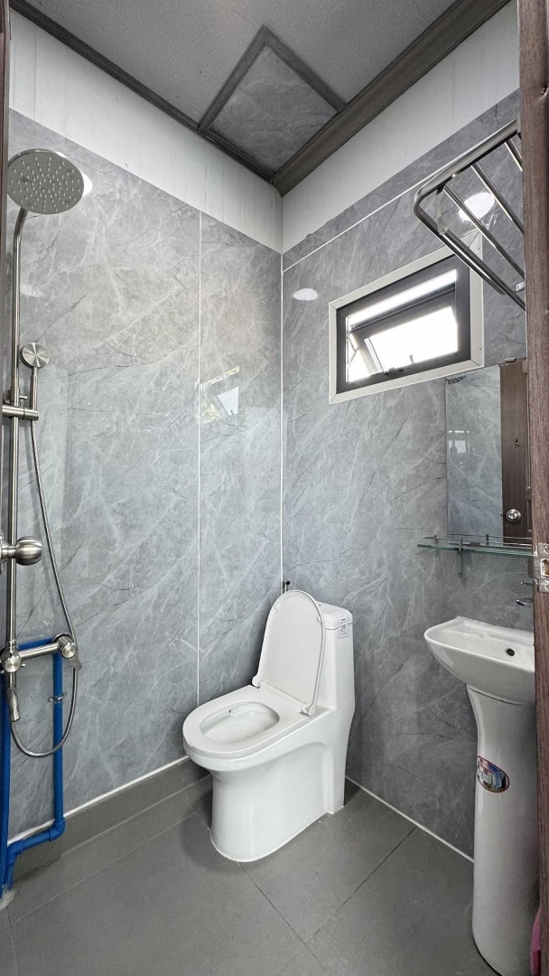 Ngộp - Mặt Tiền Kinh Doanh Tôn Thất Thuyết - Quận 4 - Ngang Hơn 5M - Nở Hậu - 3 Tầng - Giá Bán 17.6 Tỷ