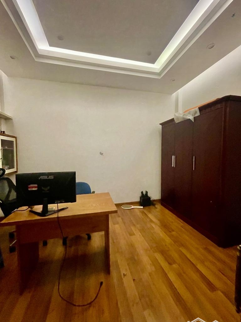 Bán Nhà Mặt Phố Chùa Quỳnh Oto Tránh Kinh Doanh Vip - Dân Xây Chắc Chắn 41M X5 Tầng Mt5M Giá Bán 12.6Tỷ