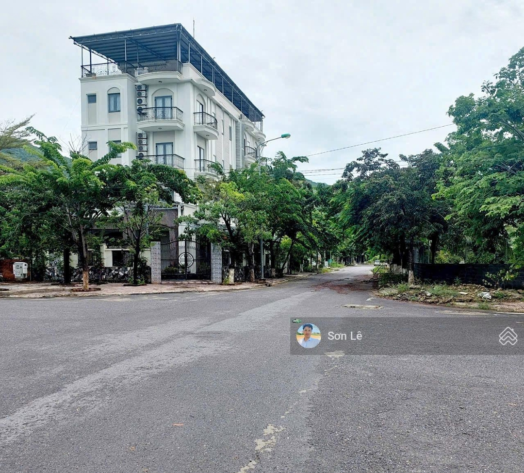 Cần Bán Nhanh Lô Biệt Thự Hướng Biển Mặt Tiền Huỳnh Văn Nghệ,Thông Bến Du Thuyền Giá Chỉ 39,5 Tr/M2