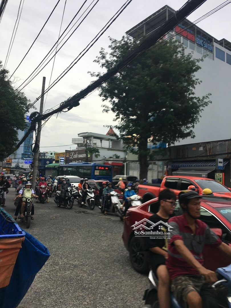 Bán Nhà Mặt Tiền Đường 10M, Gần Xa Lộ Hà Nội, Phước Long B, Quận 9, 10X11,5M, 6,5 Tỷ Còn Bớt