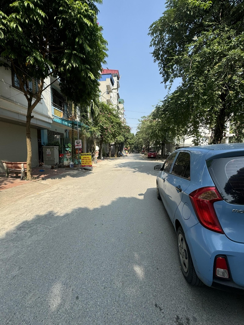 Siêu Phẩm Khu Dịch Vụ Man Bồi- Phú Lãm-Hà Đông Hà Nội . Diện Tích: 51M2, 5 Tầng. Giá Nhỉnh 12Tỷ